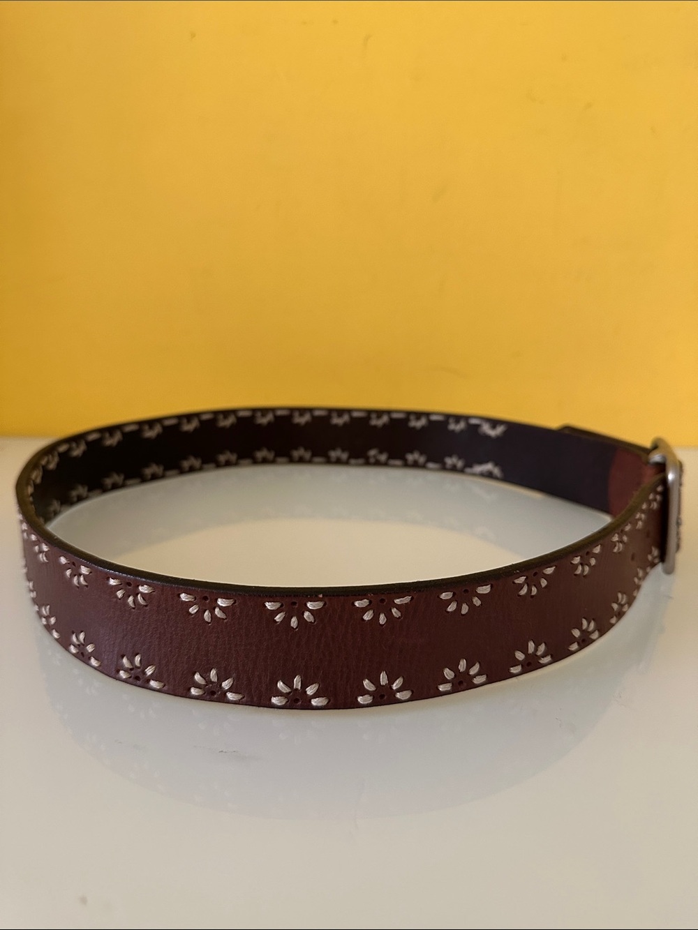 Buckle Brand Vintage Brown Leather Floral-Embroidered Belt - Picture 7 of 16